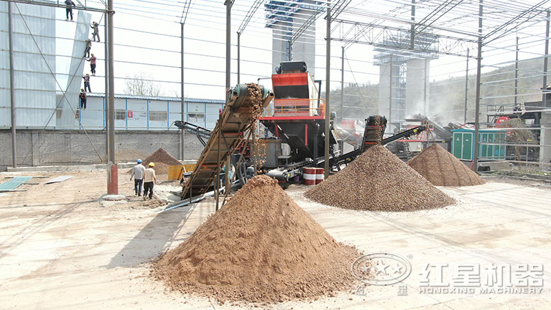 石頭打沙機(jī)一天能打多少噸，移動石頭打沙機(jī)多少錢一臺？附視頻