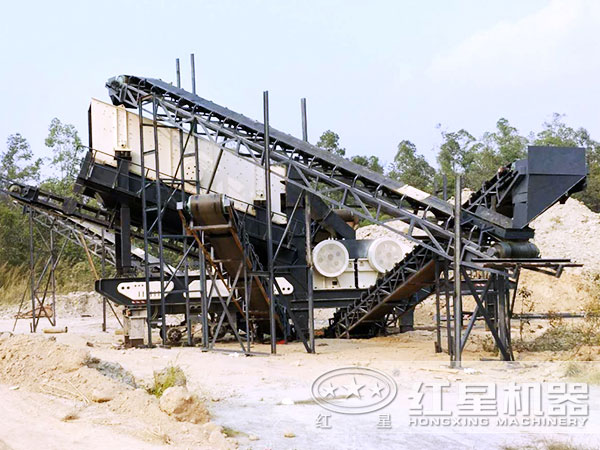 建筑垃圾移動破碎站現(xiàn)場實拍